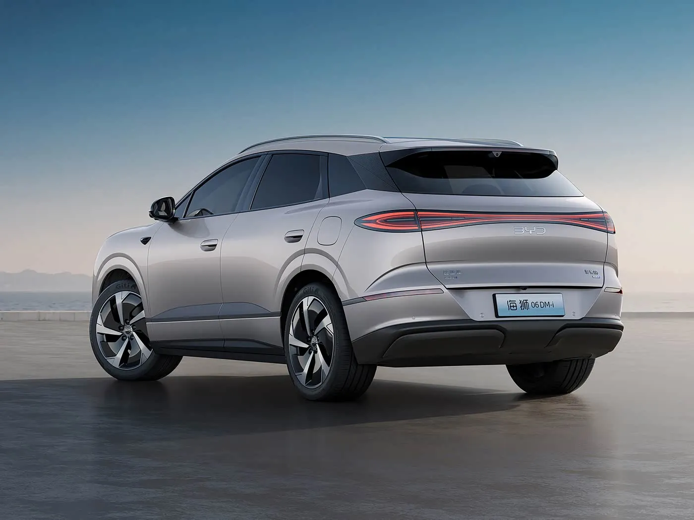 BYD Intare y'Inyanja 06 Imbaraga ebyiri (EV / DM-i) SUV Yoroheje - 520-605km EV Range / 1092km DM-i Range & L2 DiPilot