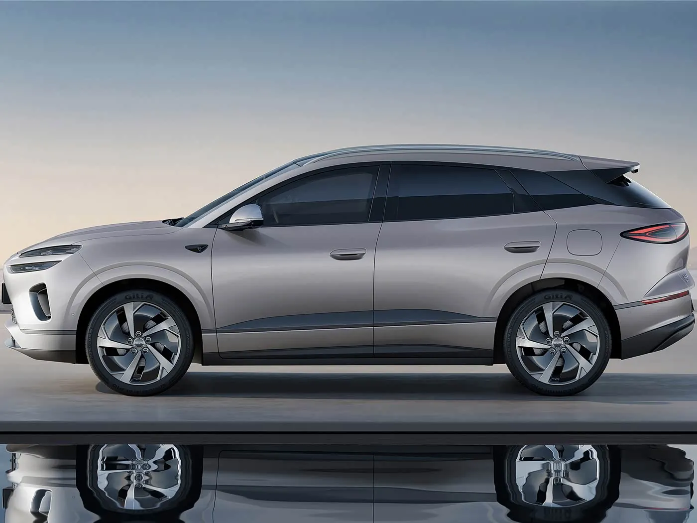 BYD Intare y'Inyanja 06 Imbaraga ebyiri (EV / DM-i) SUV Yoroheje - 520-605km EV Range / 1092km DM-i Range & L2 DiPilot