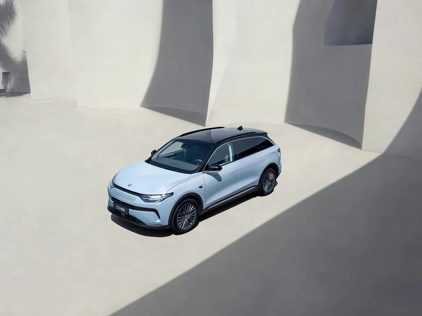 Leapmotor c11 ihumure verisiyo ya Hybrid Amashanyarazi SUV Phev Imodoka Yagutse Imodoka nshya