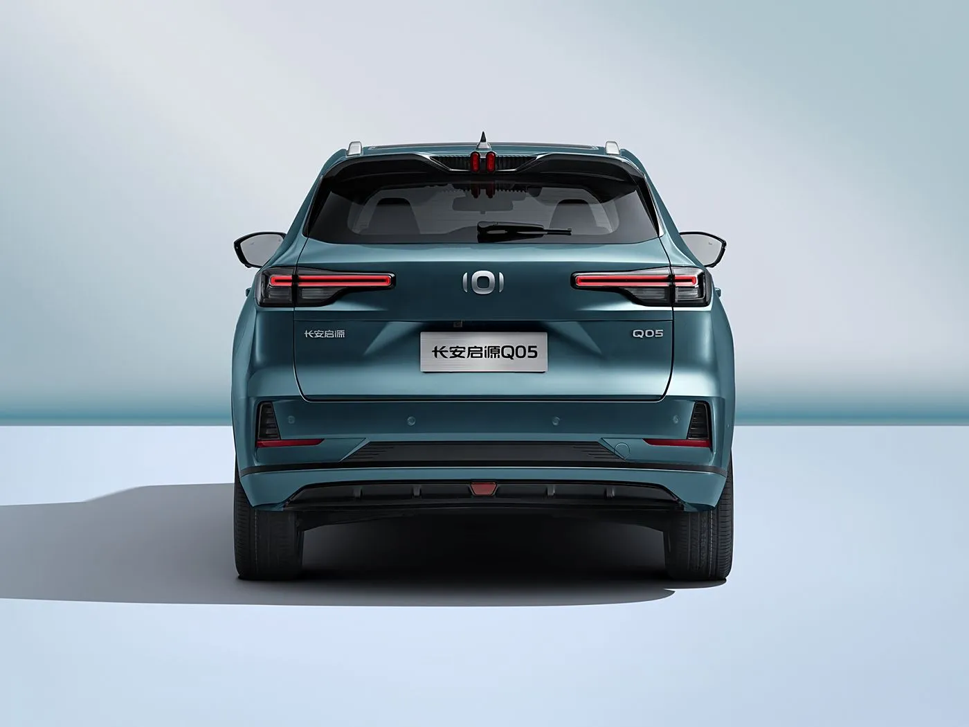 Changan Nevo Q05 Hybrid Amashanyarazi Yama Rame Birebire Yikora Geirbox 5-umuryango 5-Shyira Urugi Uruhu rwimbere