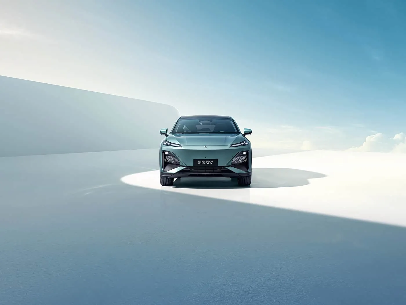 Ikinyabiziga cya Stal Stal Spemium Premium Suv yaguye-intera / ev ndenderase yimikino 5 imyanya ya santimetero 5