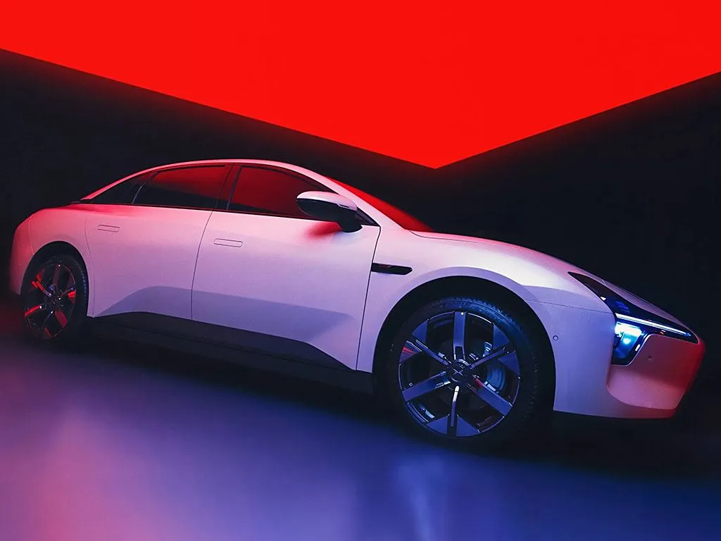 Xiaopeng 2025 Mona M03 Amashanyarazi Sedan Igihe kirekire