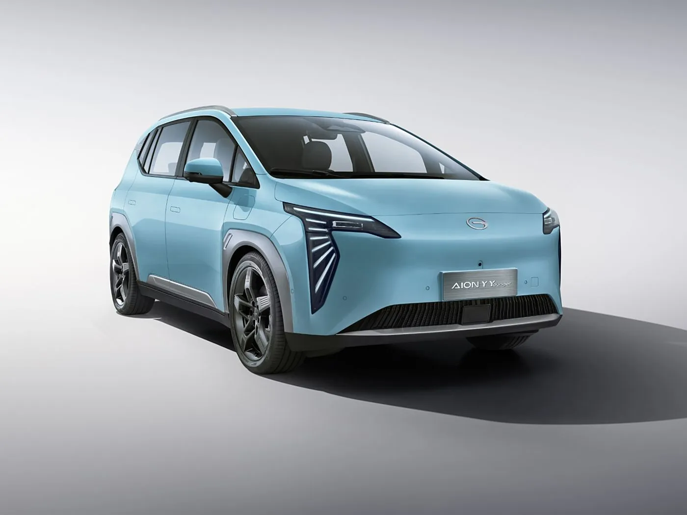 Gac Aion Y wongeyeho imodoka yamashanyarazi yubwenge Gutwara verisiyo 5-umuryango 5-intebe ev suv 150kw imodoka nshya yo kugurisha