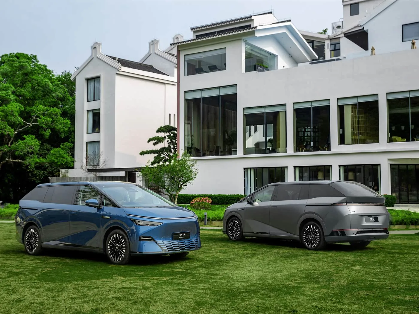 Xpeng X9 Range ndende MPV SUV Yera Amashanyarazi Yakozwe Imodoka Imyitozo ngororamubiri nshya