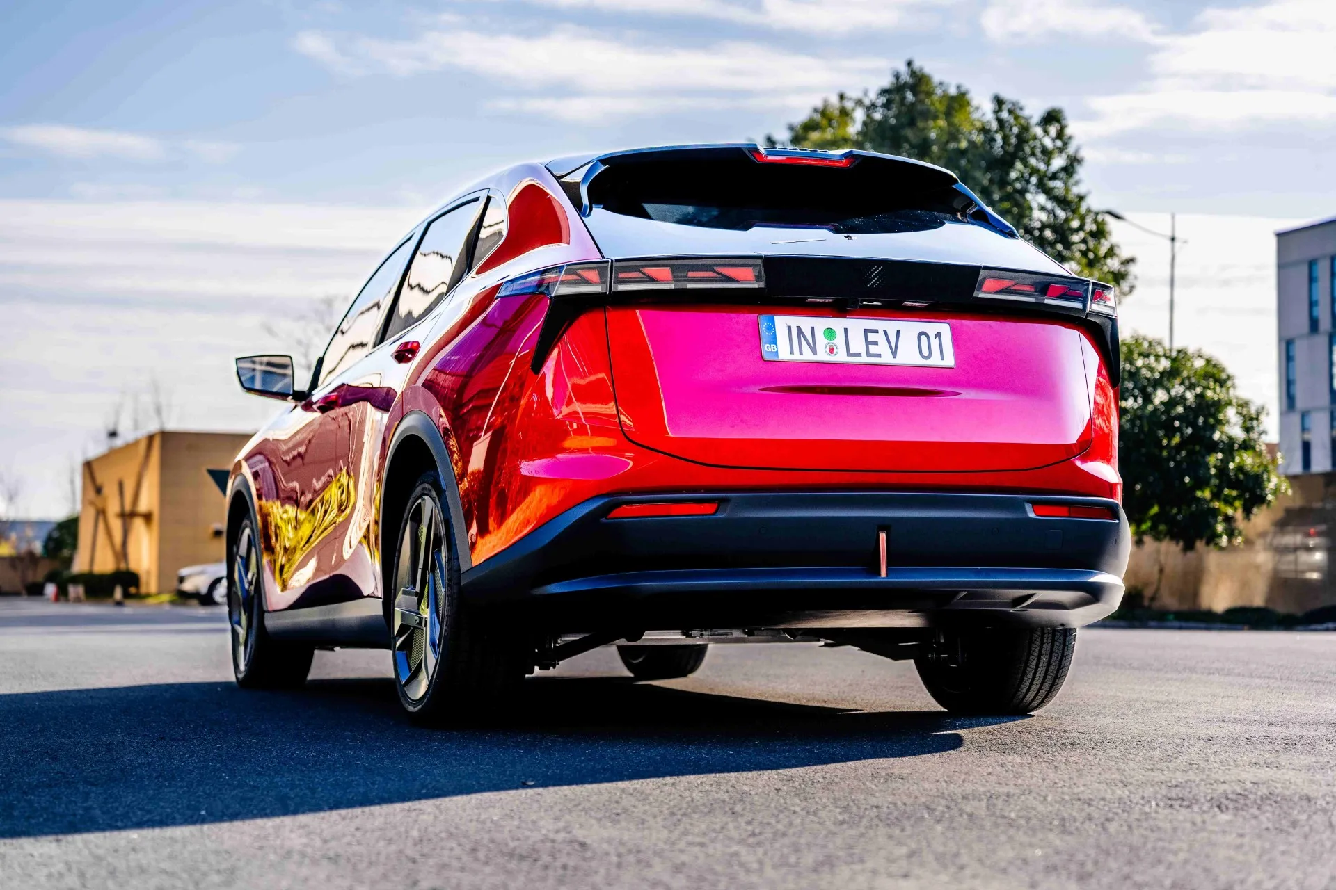 Abalewi - Ukuboko kw'iburyo gushushanya suv ingufu nshya Ingufu ev ndende