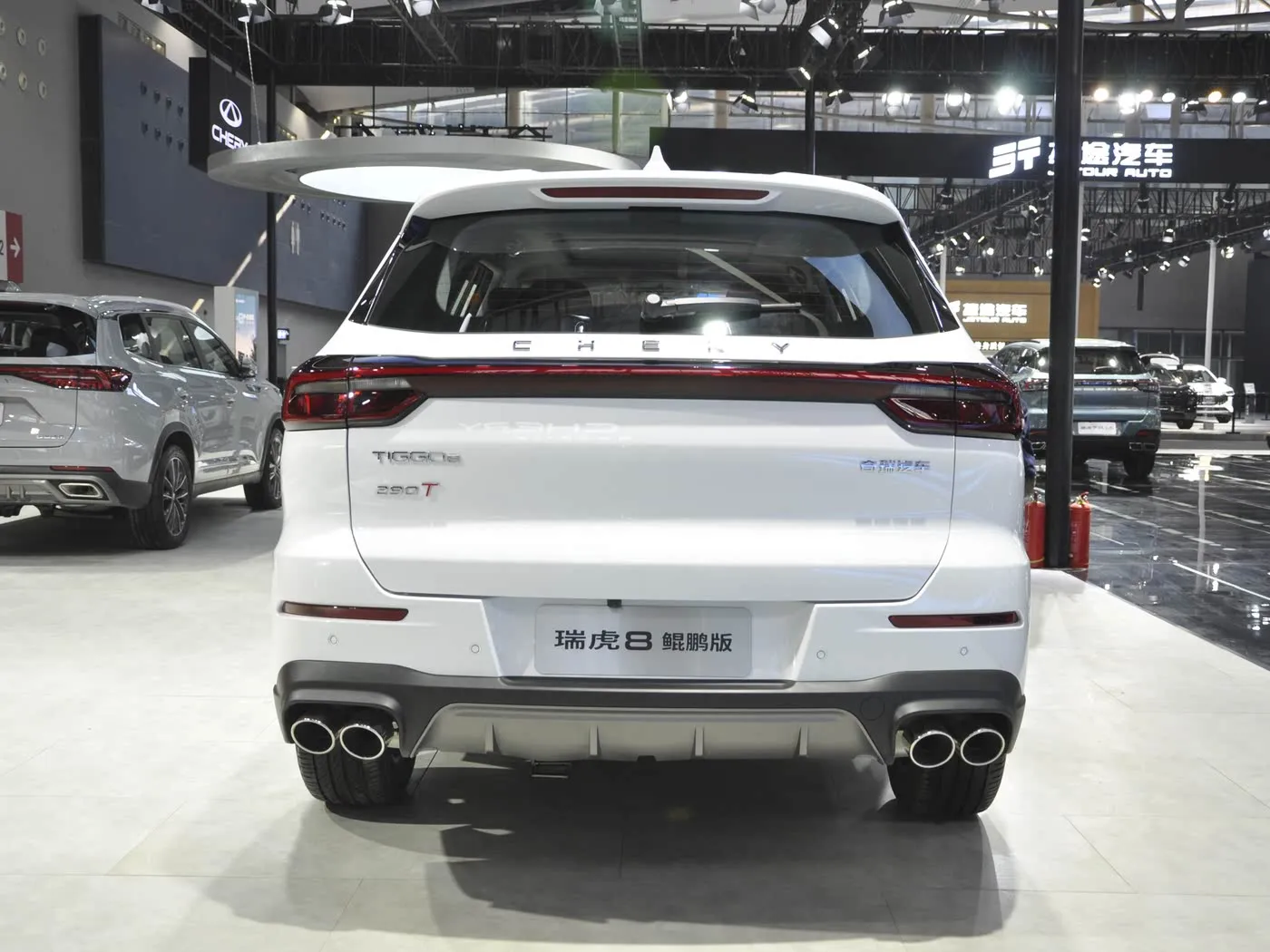 Cher Ruihu8 Tiggo Turbo SUV AV Igurishwa rya Euro VI R18 Uruhu Automatic Fwd R18 Alloy Icyuma Cyiza