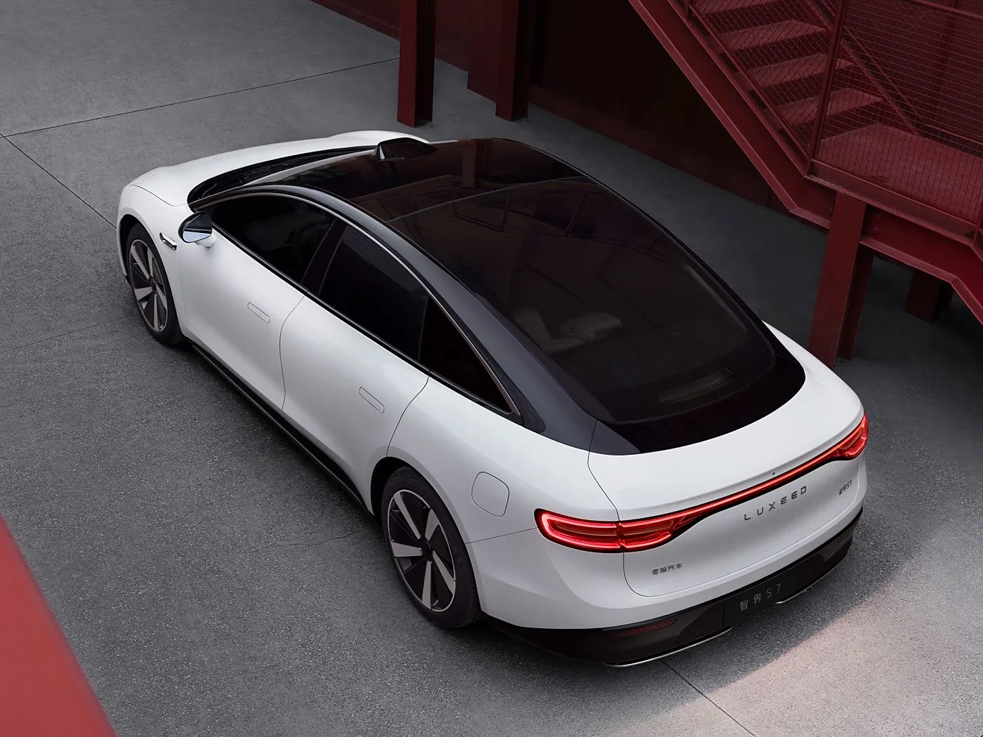 Cherry Luxeed S7 Exed Amashanyarazi Ibyingenzi Ingufu Yingufu hamwe na RWD / AWD 4 & Imyanya 5