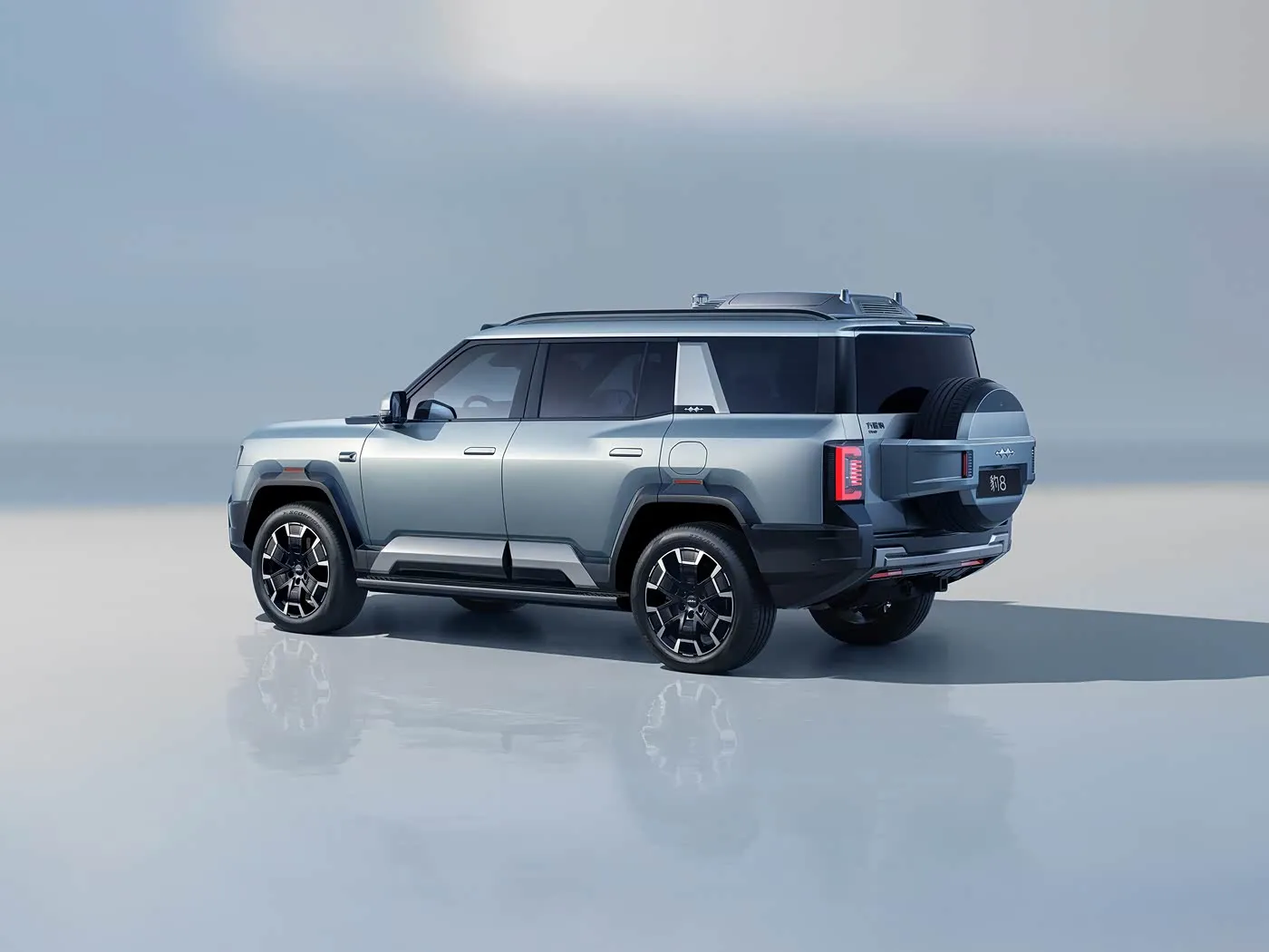 Byd Leopard 8 nziza phev suv 505hp yateye imbere kuri staf